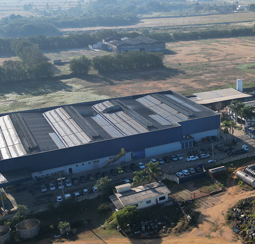 Torres de resfriamento industrial sob medida para máxima eficiência térmica