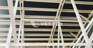 Pultrudado: conheça a força da união entre o plástico e a fibra de vidro